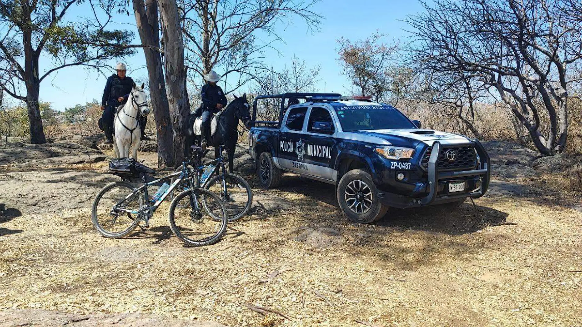 Policía de Zapopan detiene a dos jóvenes